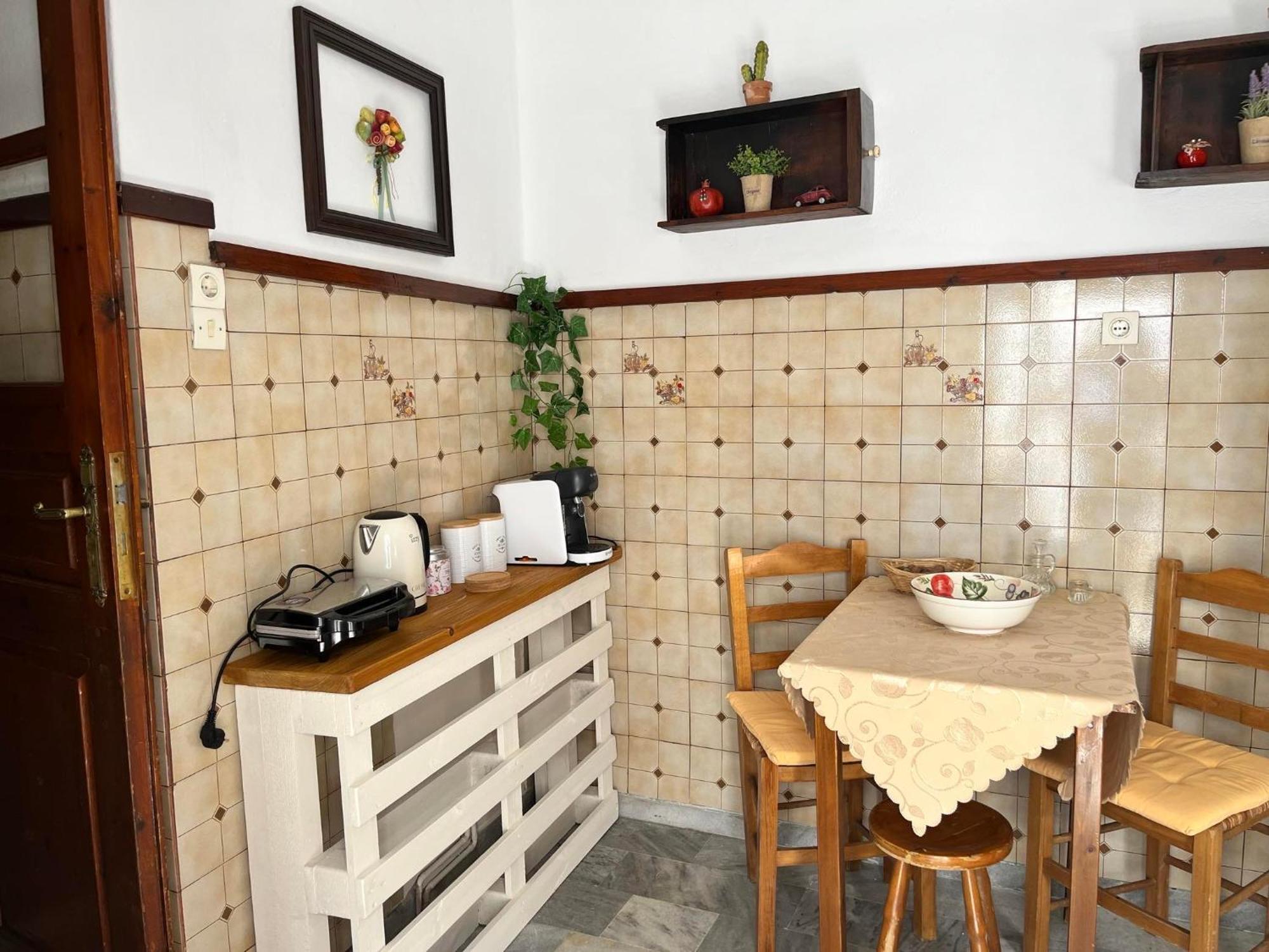 Partarolos Traditional House Aperathos Екстер'єр фото